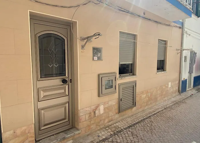 בית נופש Avo Velha - Faneca נאזרה